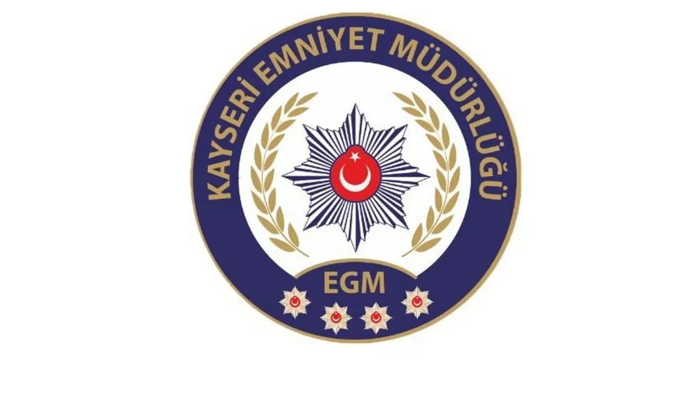 Kayseri'de otobüs durağına zarar veren maganda yakalandı!